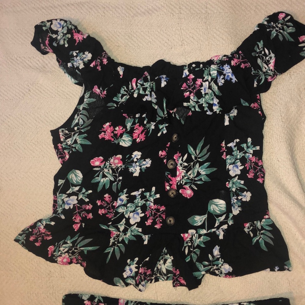 Ruffle crop top with high waisted pant